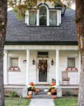 5 Beautiful Fall Porches: Sunday Strolls & Scrolls
